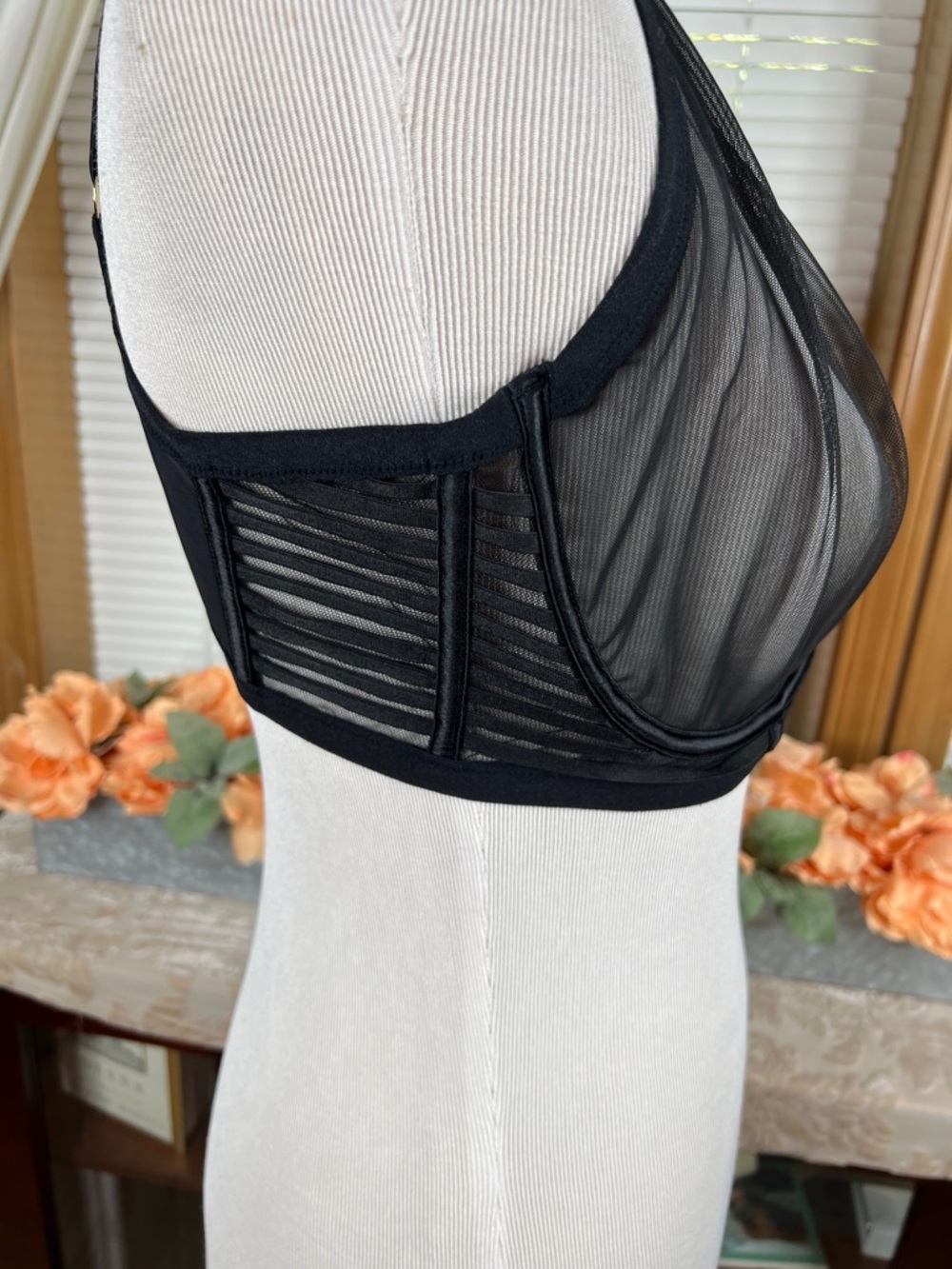 Victorias secret black unlined plunge mesh bra Size 38 DDD - Picture 2 of 6